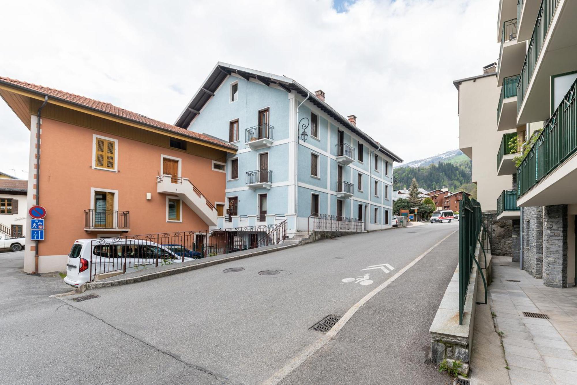 Bed End Breakfast Du Centre Panzió Bourg-Saint-Maurice Kültér fotó